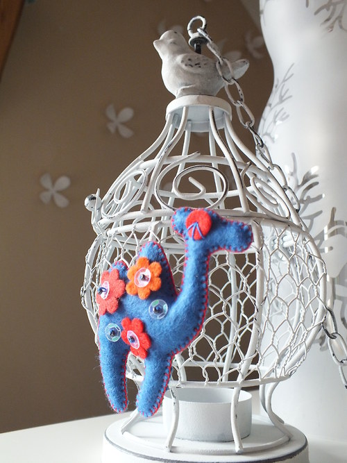 Velbloud modro - červený — foto 3