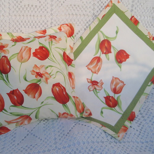 Simply tulips I - středový ubrus — foto 3
