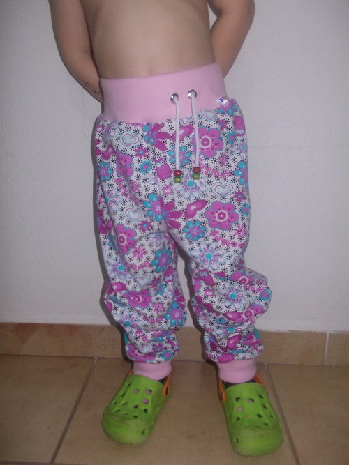 KVĚTINKOVÉ TEPLÁČKY vel.98 — foto 2