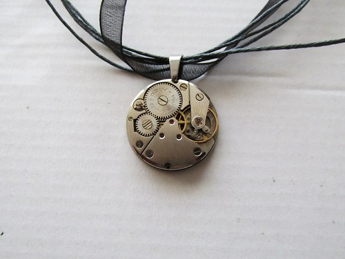 HODINKOVÝ steampunkový přívěsek — foto 2