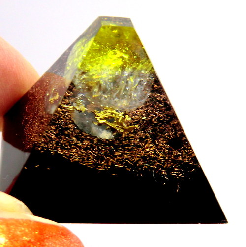 Orgonit *Pyramidka* na přání — foto 3
