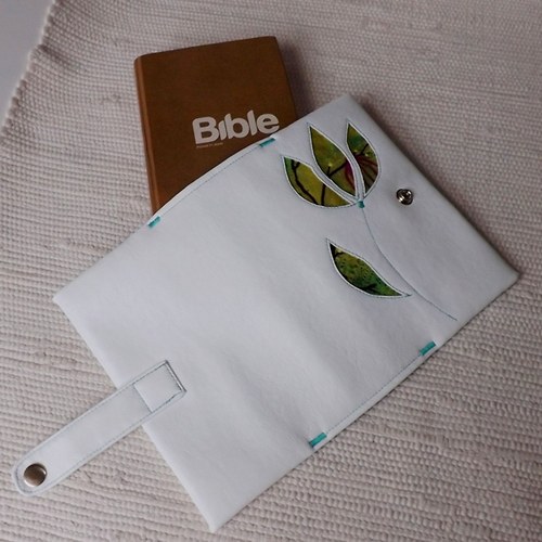 Obal na Bibli "Bílý se zeleným květem" — foto 3