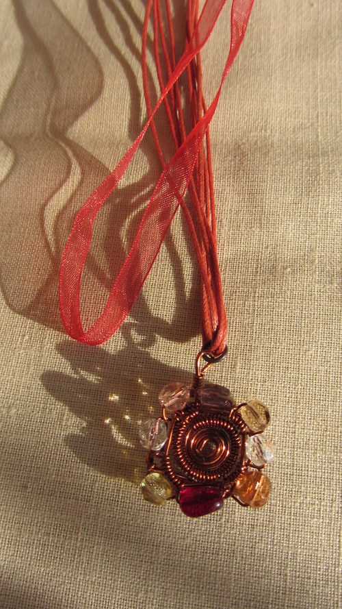 Drátkovaný náhrdelník — foto 2