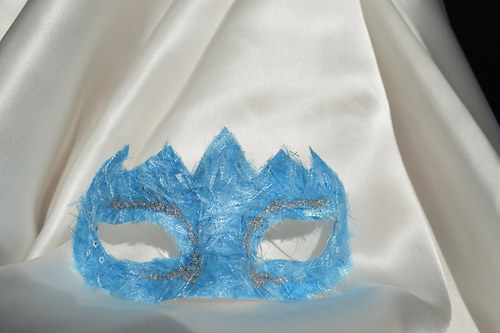 Škraboška - blankytná modř — foto 2