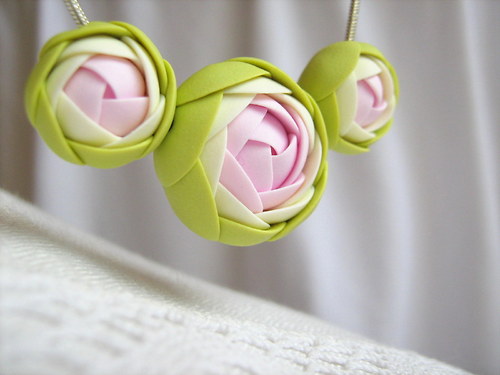 First flowers, náhrdelník — foto 2