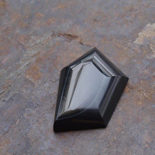 Obsidián, kabošon č. 1417 — foto 2