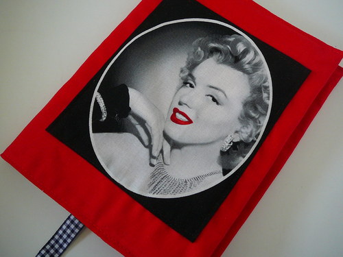Obal na knihu - Marilyn — foto 2