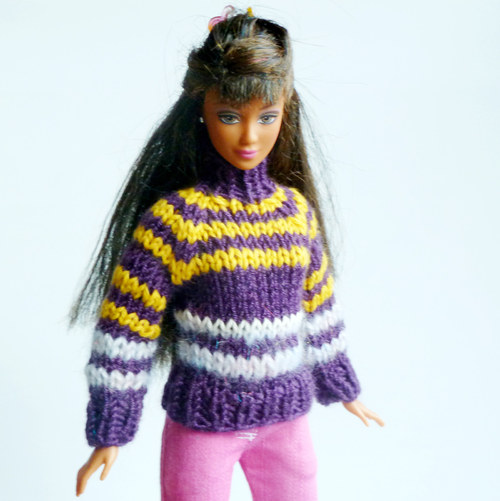 VIOLET svetr pro Barbie — foto 2