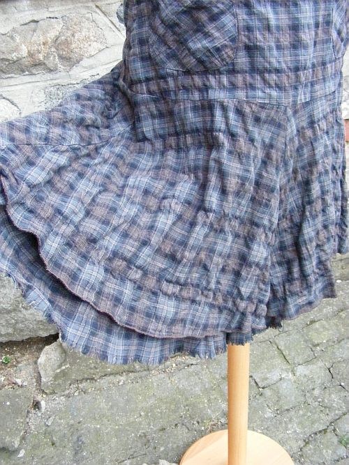Zajímavá sukně — foto 3
