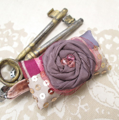 Přívěsek Coussin.pour.les.clefs.VI. — foto 2