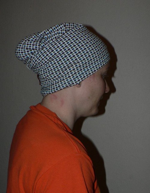 Multifunkční šátek - puntíky na bílé — foto 2