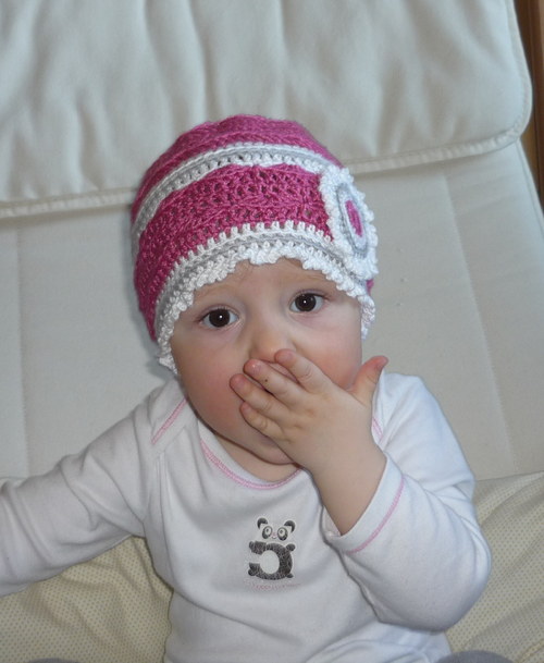 Jarní/podzimní háčkovaná čepička — foto 4