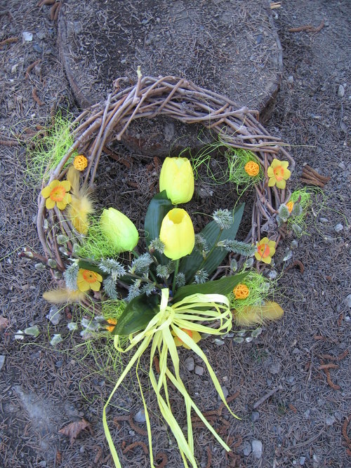 Tulipány v proutí — foto 2