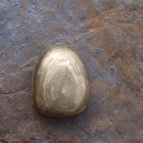 Pyrit, kabošon č. 1450 — foto 2