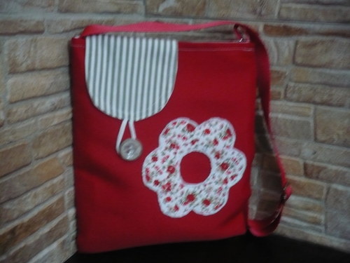 Červená s kytičkou — foto 2