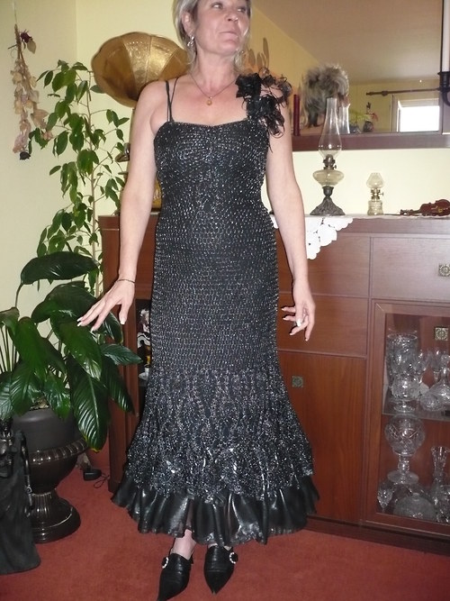 Luxusní ručně háčkované večerní šaty — foto 5