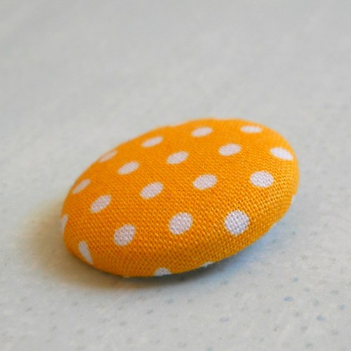 Buttonek, brož — foto 2