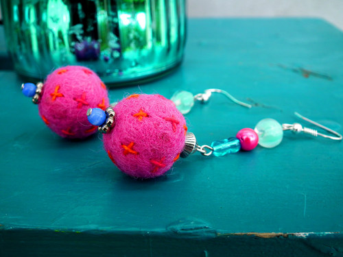 Naušnice SPRING PEARLS / raspberries with orange — foto 3