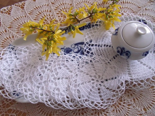 Háčkované prostírání - sada 7 kusů — foto 3