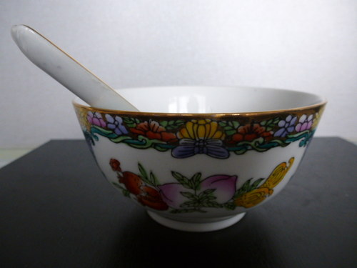 Porcelánová miska se lžičkou — foto 2
