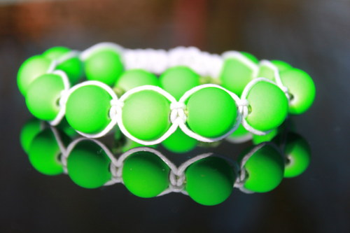 Neonový.. Náramek makramé/shamballa — foto 3