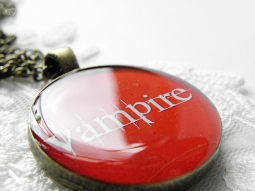 Vampire love SLEVA ze 149kč — foto 4
