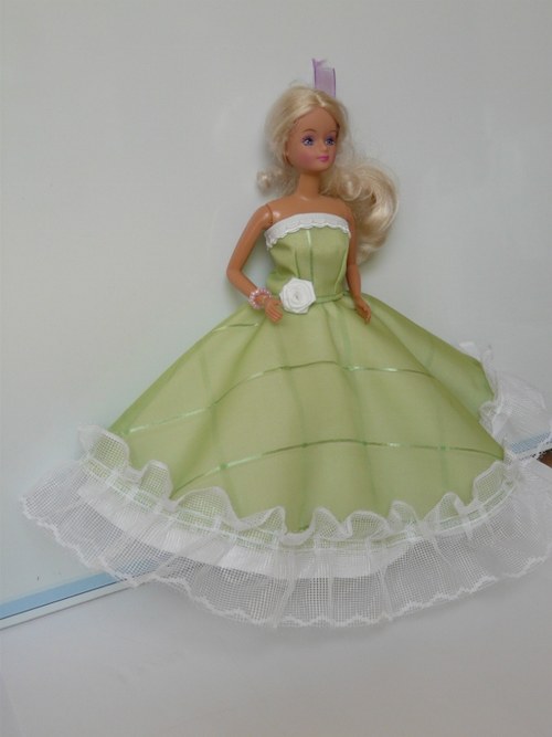 Šaty pro princeznu - zelinkavé — foto 3