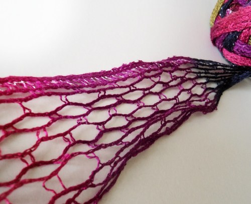 Volánková příze FRILLY — foto 3