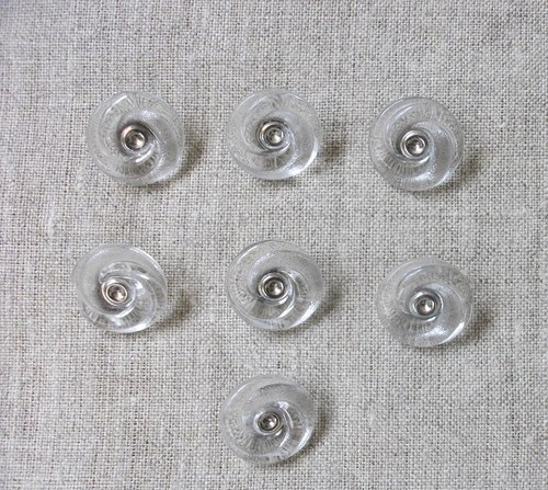 Skleněné knoflíky 7 ks — foto 2