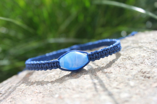 Modrá je dobrá.. Náramek makramé/shamballa — foto 3