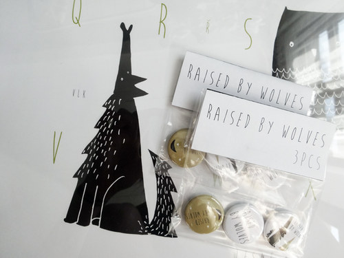 Raised by Wolves odznáčky / sada 3ks — foto 3