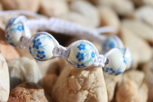 Pomněnkový.. Náramek makramé/shamballa — foto 2