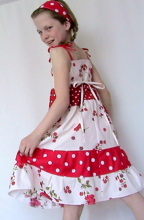 ŠATY - RUDÉ RŮŽE — foto 2