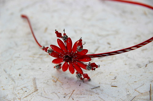 Čelenka : " Spring in red " — foto 2