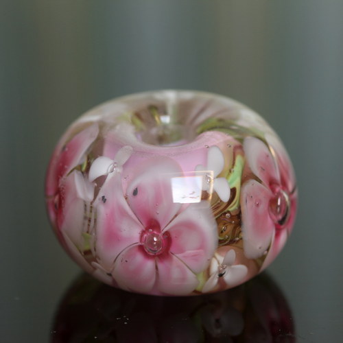 Big hole bead - Zahradnice — foto 4