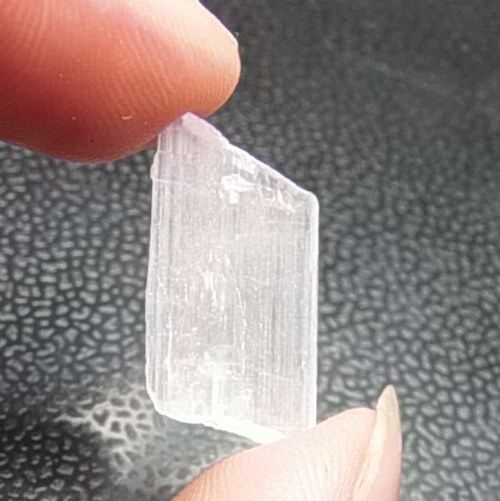 Kunzit krystal - D650 — foto 2