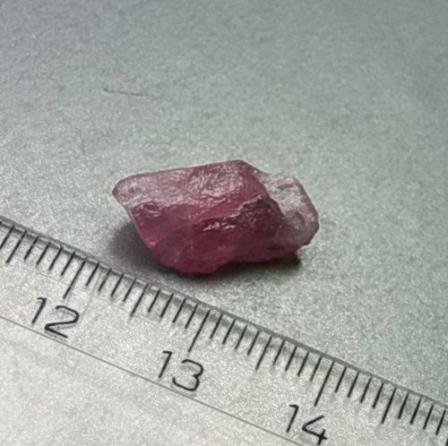 Rubelit surový (turmalín) - D686 — foto 2