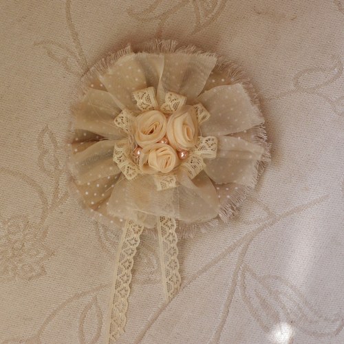Brož ve stylu shabby chic — foto 2