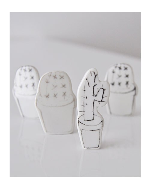 Porcelánová brož "El cactus C_černá" — foto 3