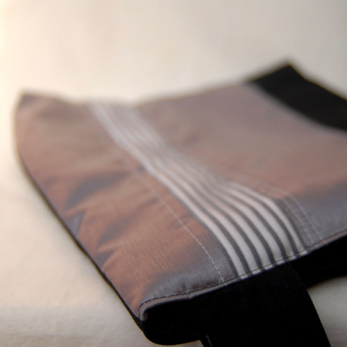 Větší elegantní kabelka - minimalistická ... — foto 6