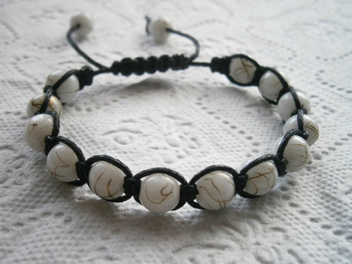 Náramek Shamballa bíločerný — foto 2