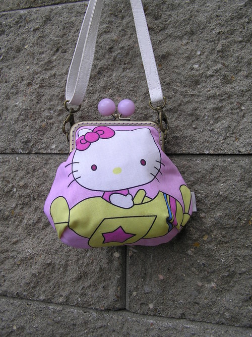 Hello Kitty - kabelka pro male slecinky — foto 2