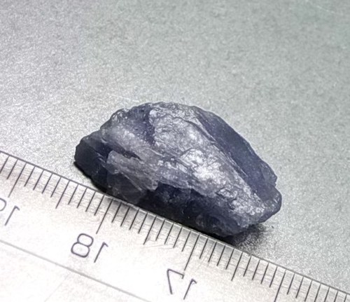 Tanzanit surový - D754 — foto 2