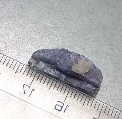Tanzanit surový - D758 — foto 2