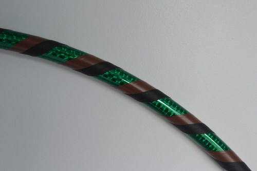 Obruč na hooping zeleno-hnědo-černá 95 cm — foto 2