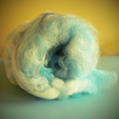 Feathers - česanec k předení — foto 2