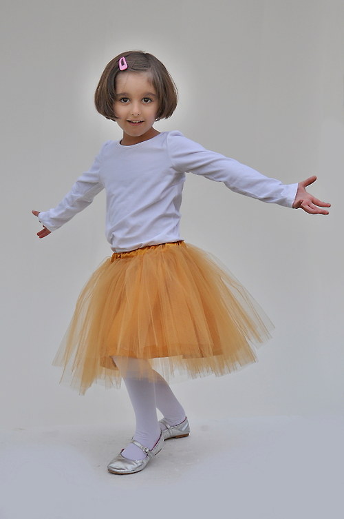 Tylová sukně zlatá — foto 3