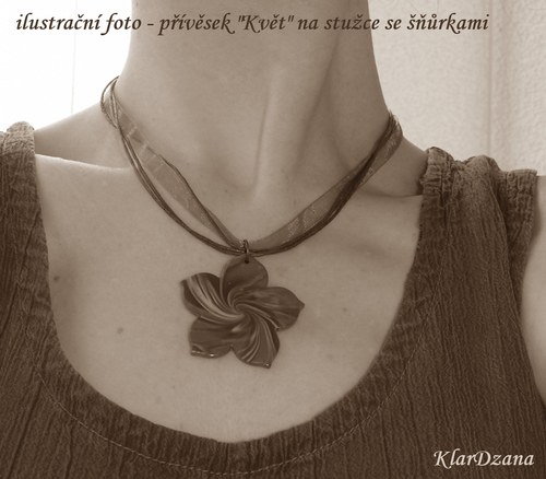 Souprava Antonia zelené květy — foto 6