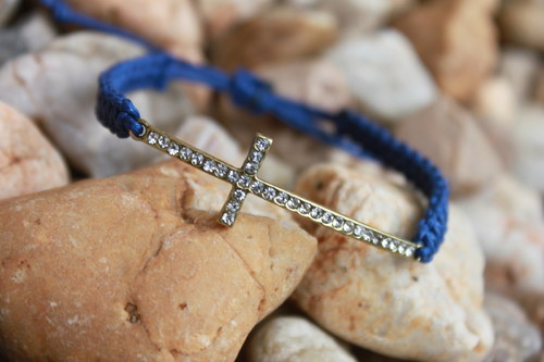 Kříž.. Náramek makramé/shamballa — foto 4