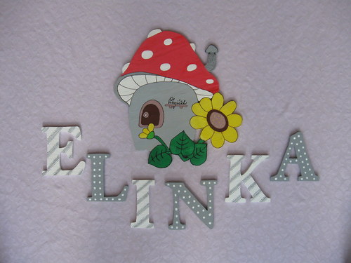 Dřevěná dekorace - písmenka 8,5cm — foto 2